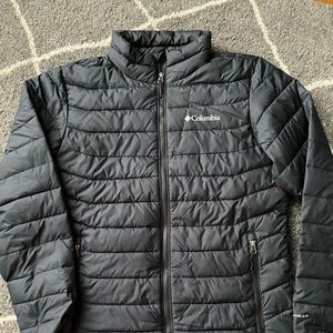 Men’s small Columbia, lightweight winter coat